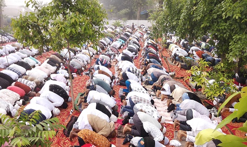 Karnal इंद्री अनाज मंडी ईदगाह में अकीदत के साथ अदा की गई ईद-उल-फितर की नमाज़ Eid al-Fitr prayer