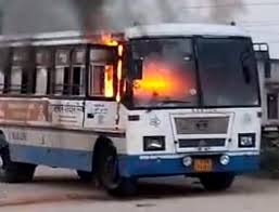 Jind : short circuit से रोडवेज बस में लगी आग, बाल-बाल बचे यात्री