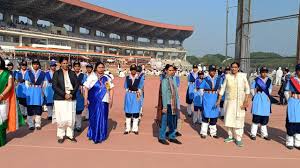 डीसी अपराजिता ने 70 छात्राओं को ट्रैक सूट, टी-शर्ट व जूते वितरित किए: मनोज वर्मा urf kasar track suit kaithal