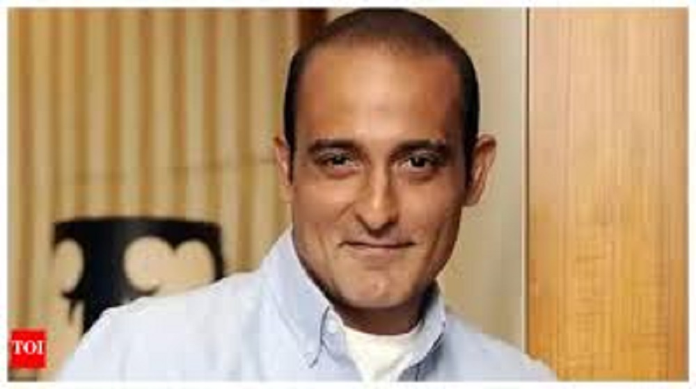 Akshaye Khanna एक्टर को खाने से मना किया तो निर्माता पर भड़क उठे अक्षय खन्ना Angry at Producer