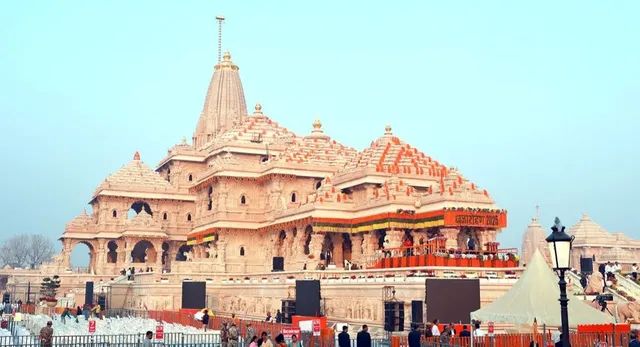 Ram Mandir Chadhawa Theft Case: जेल भेजे गए आरोपियों पर शिकंजा, 7 ठिकानों पर छापेमारी; नकदी, आभूषण और निवेश से जुड़े दस्तावेज बरामद